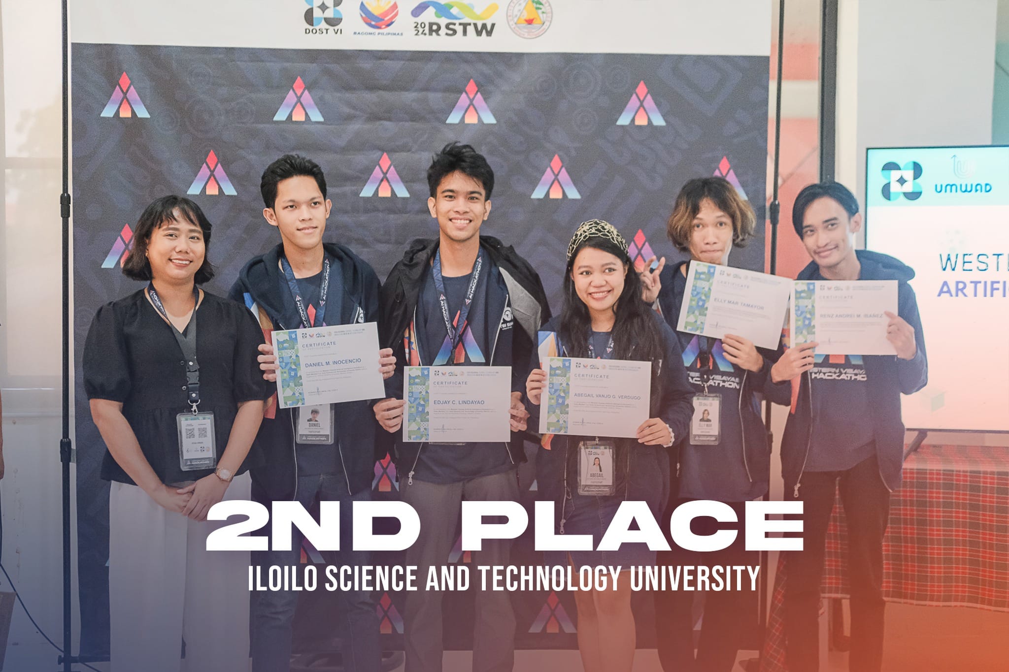elly with teammates during awarding